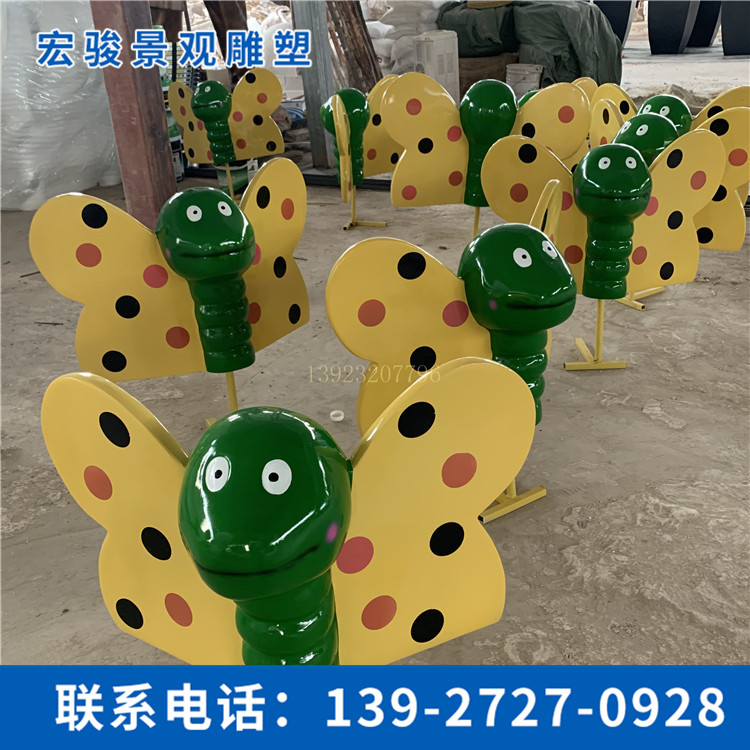 卡通动物雕塑